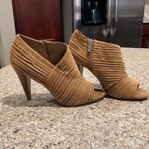 On sale🌺Vince Camuto heels